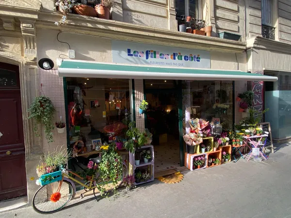 Vivez la vie de fleuriste pendant une journée avec Maud et Camille - Image n°2 - Wecandoo