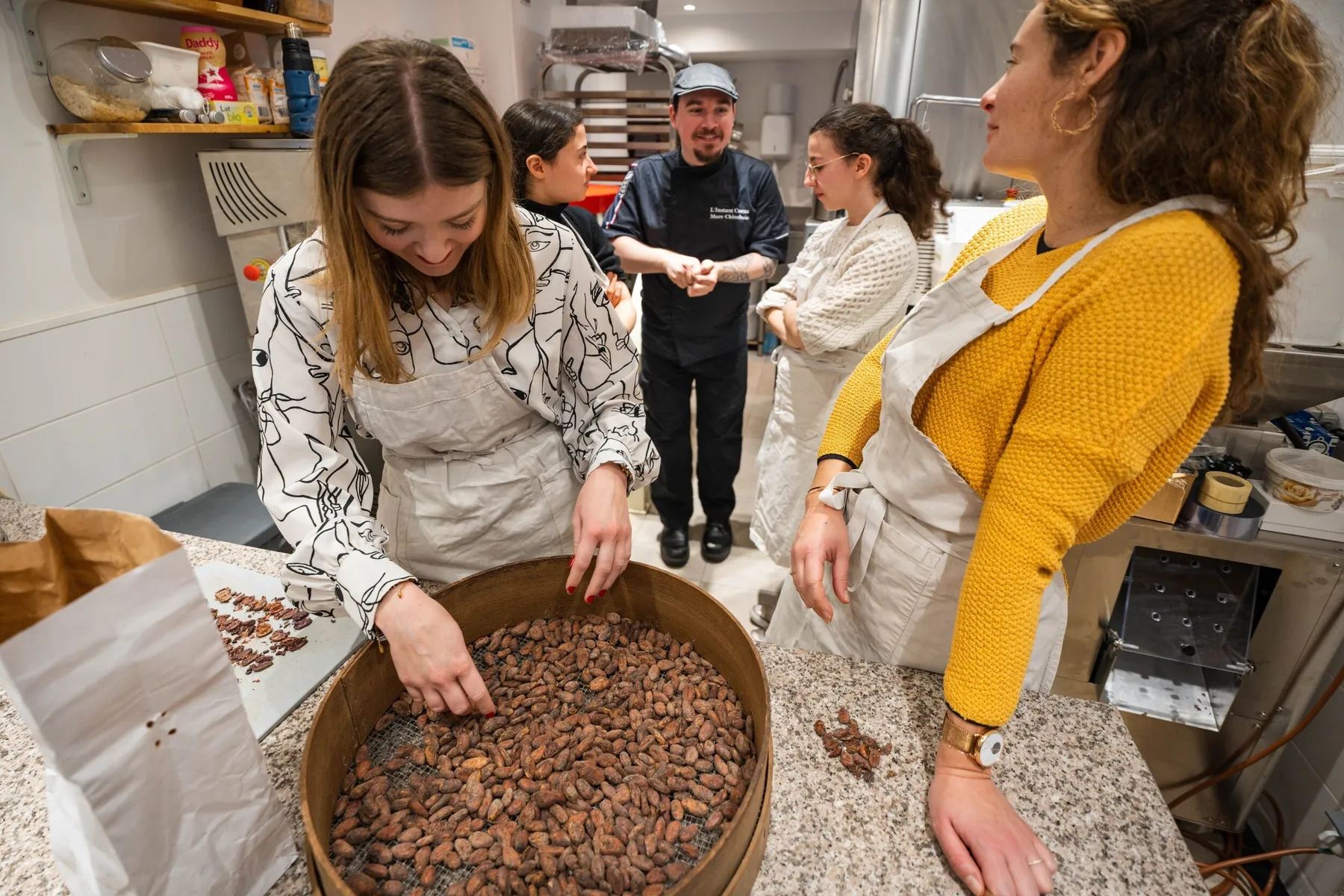 Faites découvrir à votre équipe le monde du chocolat et participez à une dégustation avec Marc - Image n°5 - Wecandoo