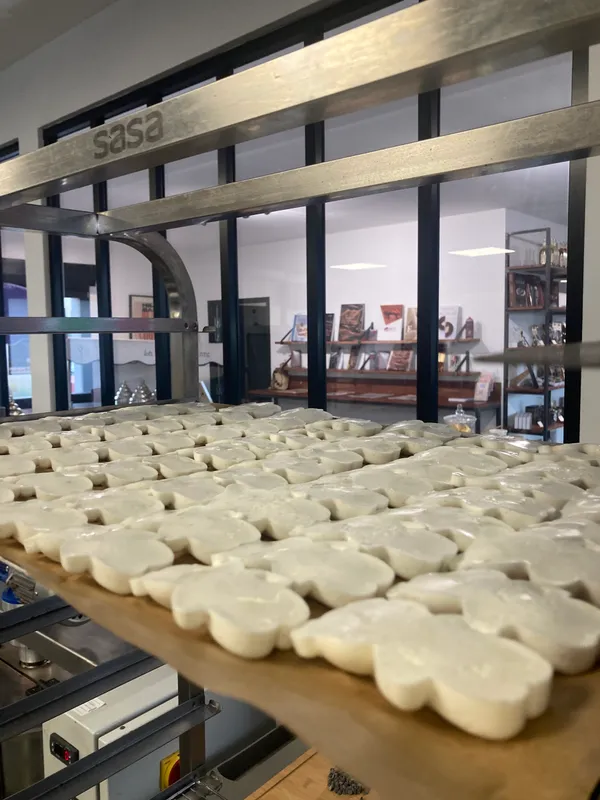 Réunissez votre équipe dans un univers gourmand et fabriquez vos oursons en chocolat et guimauve - Afbeelding nr. 2 - Wecandoo