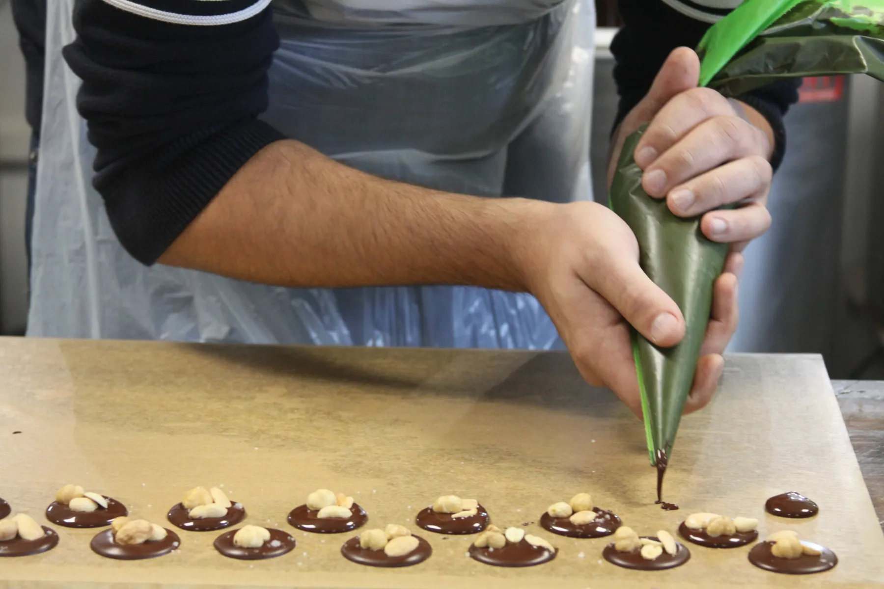 Découvrez l'art de la chocolaterie avec Romain - Image n°5 - Wecandoo