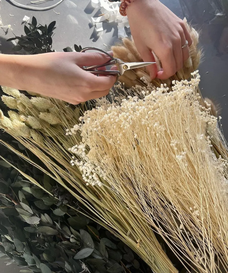 Fabriquez votre couronne de fleurs séchées - Image n°1 - Wecandoo