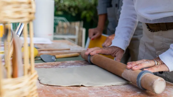 Modelez votre set apéro en faïence - Afbeelding nr. 3 - Wecandoo