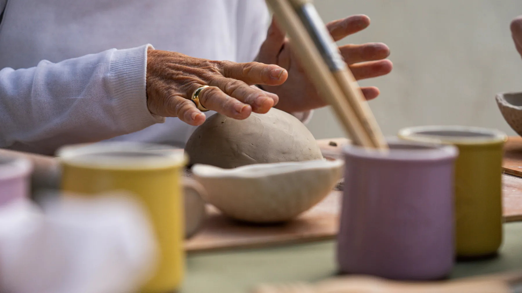 Modelez votre set apéro en faïence - Image n°4 - Wecandoo