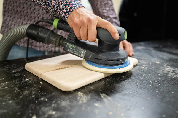 Réalisez votre planche à découper en bois - Image n°2 - Wecandoo