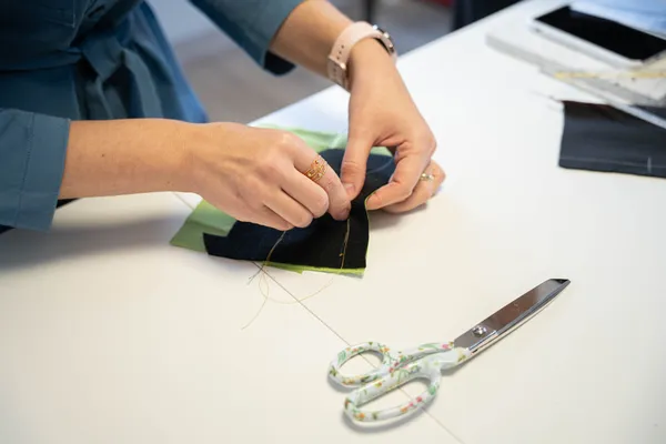 Vivez une journée dans la peau d'une styliste modéliste - Image n°3 - Wecandoo