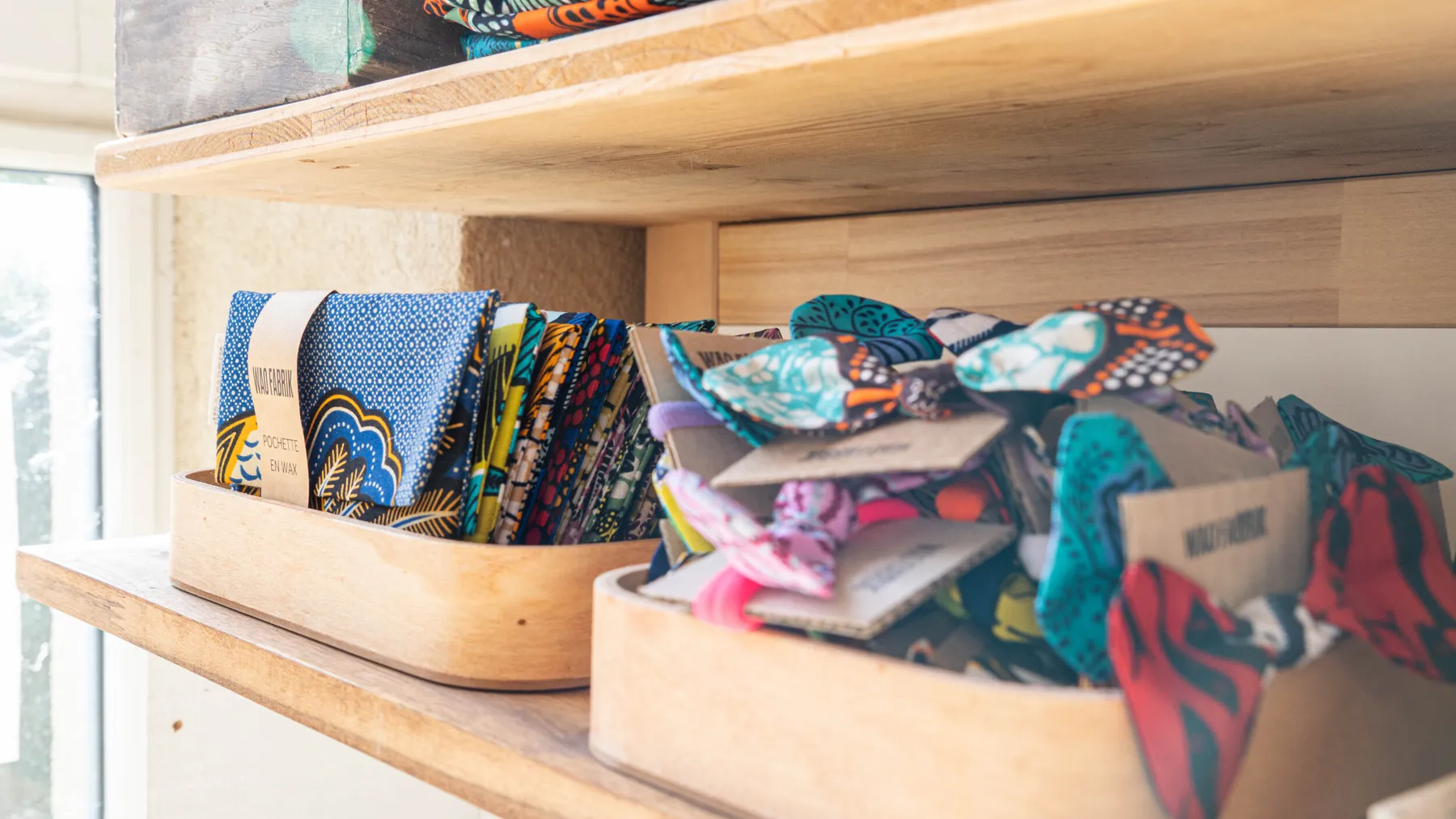 Réalisez votre abat-jour en tissu Wax - Image n°1 - Wecandoo