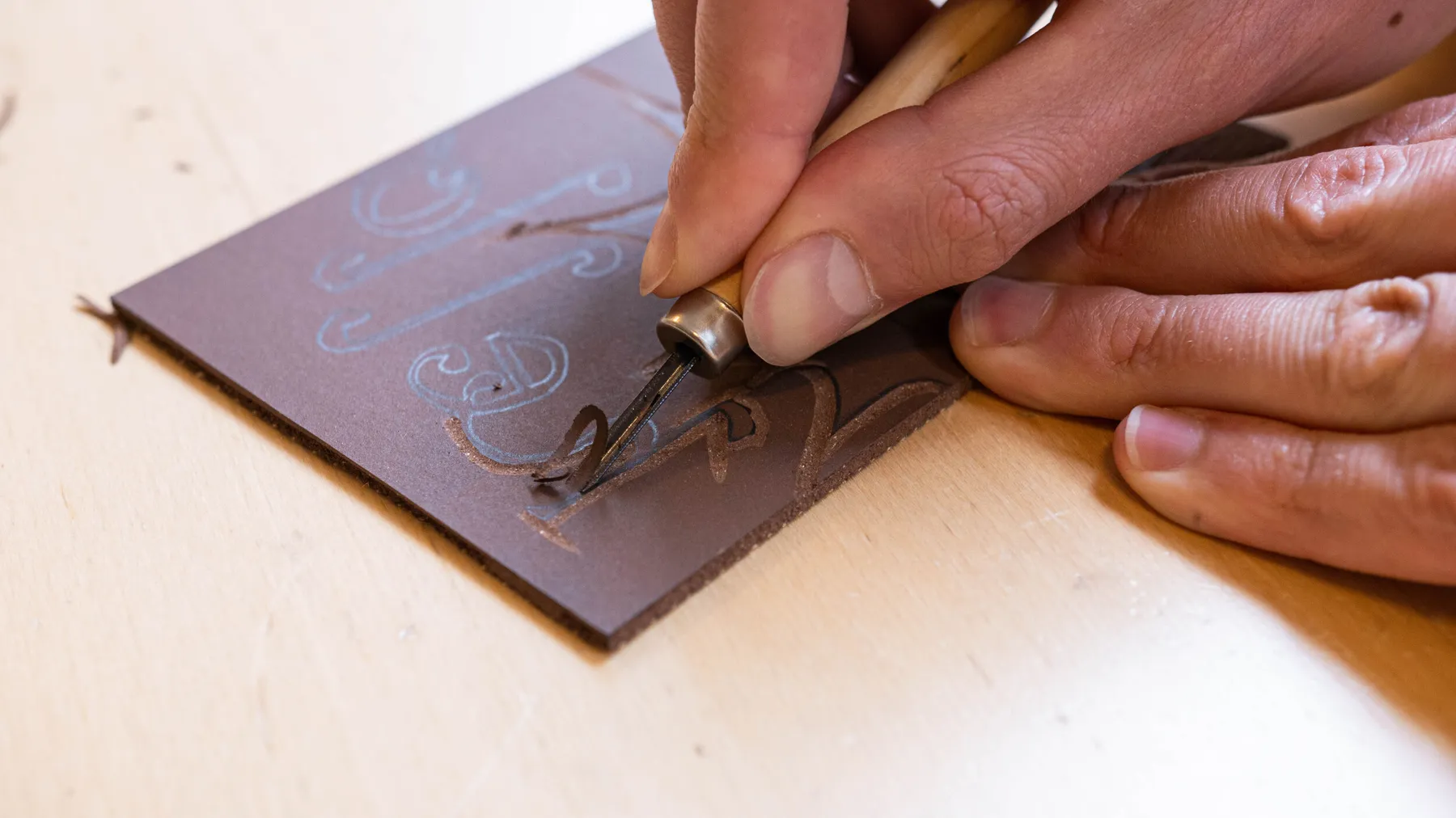 Réalisez vos cartes en linogravure avec Justine - Image n°3 - Wecandoo