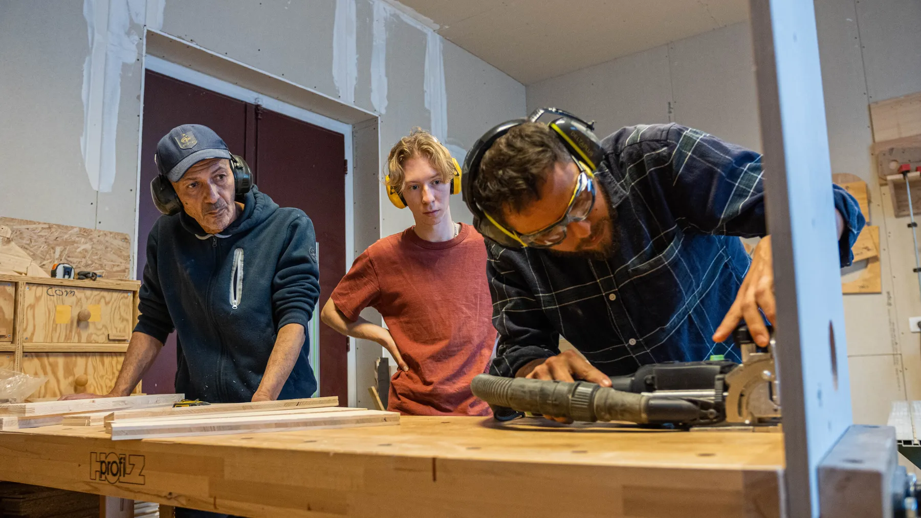Créez votre tabouret en bois upcyclé - Image n°1 - Wecandoo