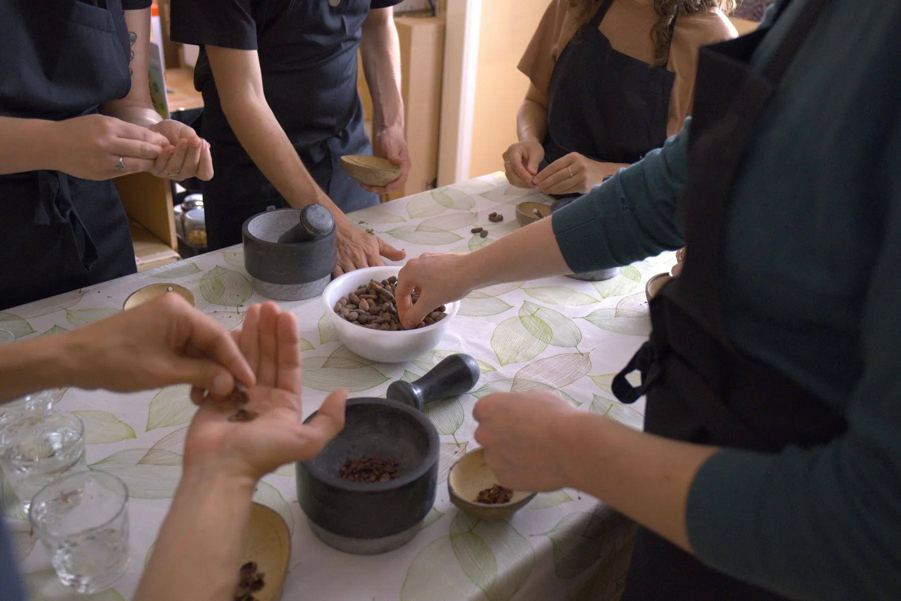 Fabriquez vos tablettes de chocolat de la fève de cacao à la tablette - Image n°3 - Wecandoo