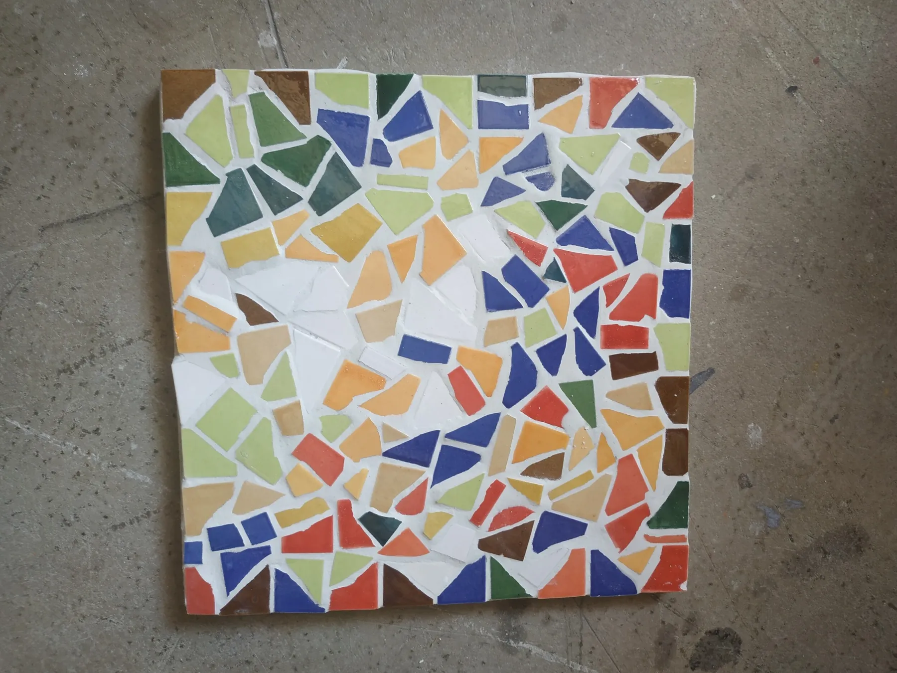 Rassemblez votre équipe et réalisez vos sous-verres en mosaïque avec Woody - Image n°5 - Wecandoo