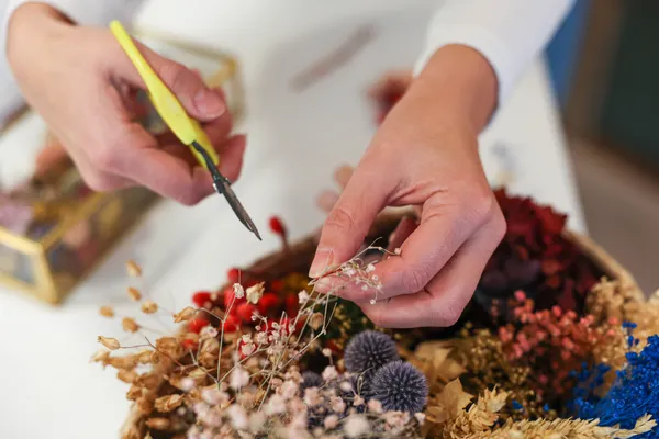 Réalisez votre bougie parfumée et fleurie - Image n°3 - Wecandoo