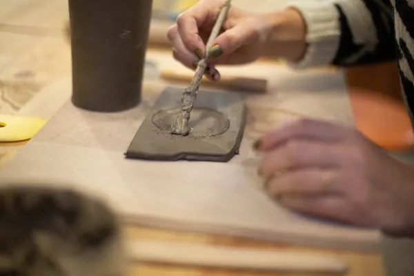 Modelez et décorez votre tasse à thé ou café - Afbeelding nr. 3 - Wecandoo