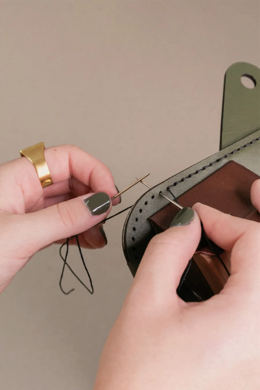 Rassemblez votre équipe et réalisez vos accessoires de petite maroquinerie dans votre lieu - Image n°1 - Wecandoo