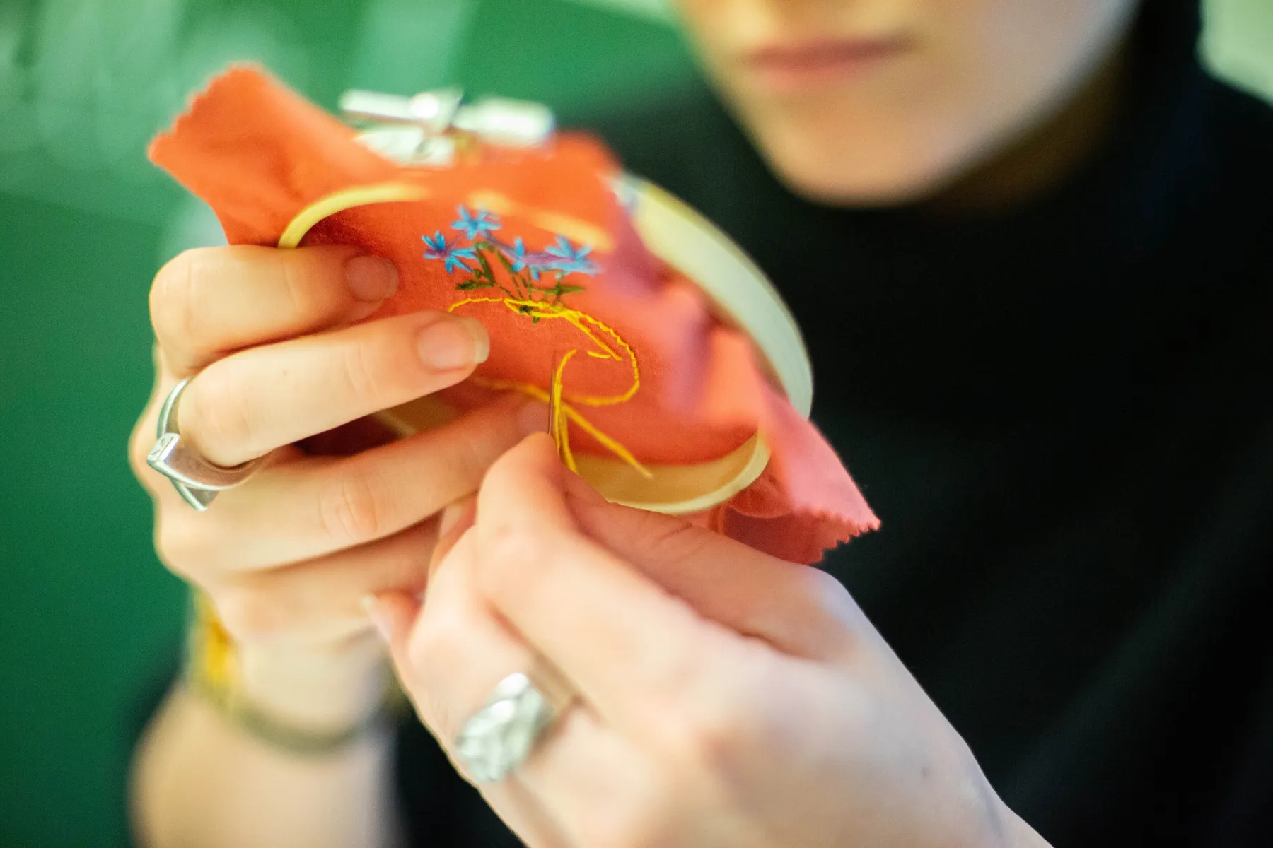 Initiez-vous à la broderie avec Elsa - Image n°1 - Wecandoo