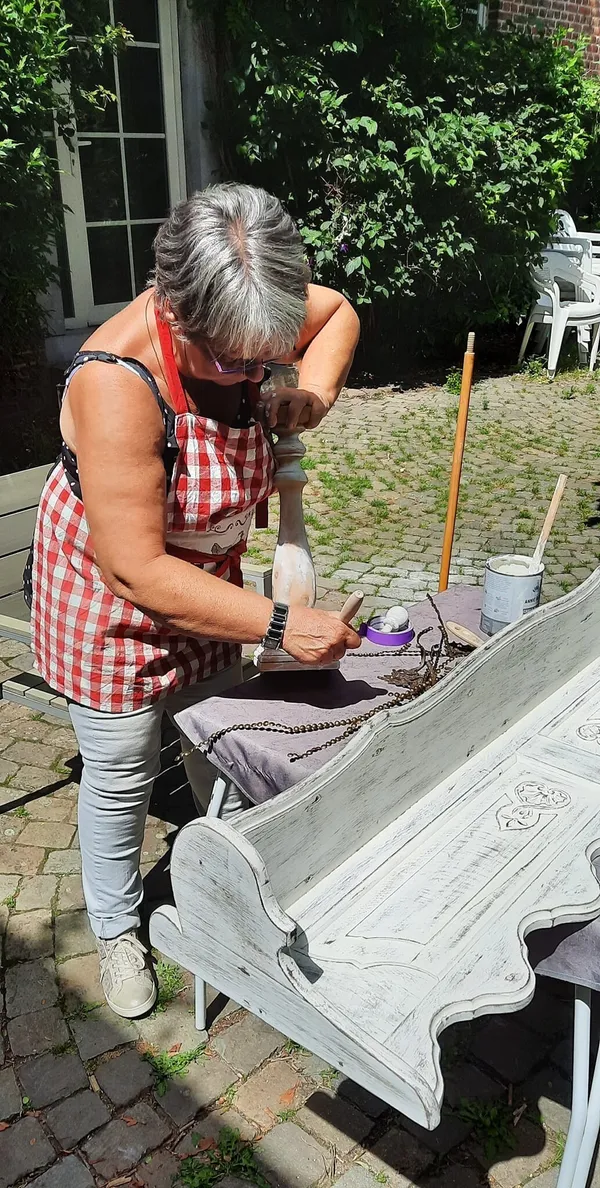 Give your small piece of furniture a makeover in a day - Image n°2 - Wecandoo