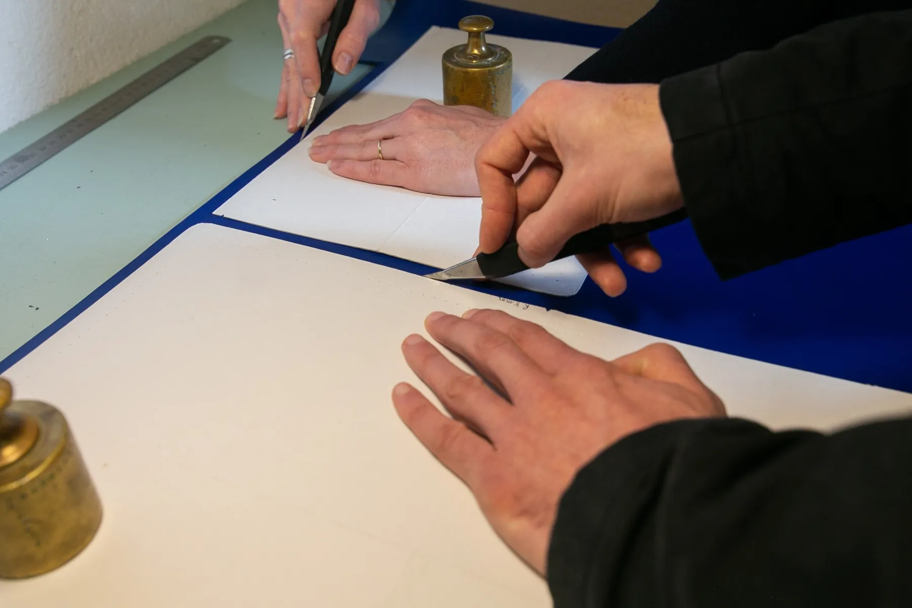 Fabriquez votre sac à main en cuir avec Gilles et Julie - Image n°3 - Wecandoo