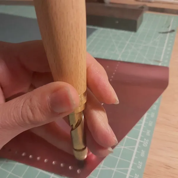 Fabriquez votre banane en cuir - Image n°3 - Wecandoo