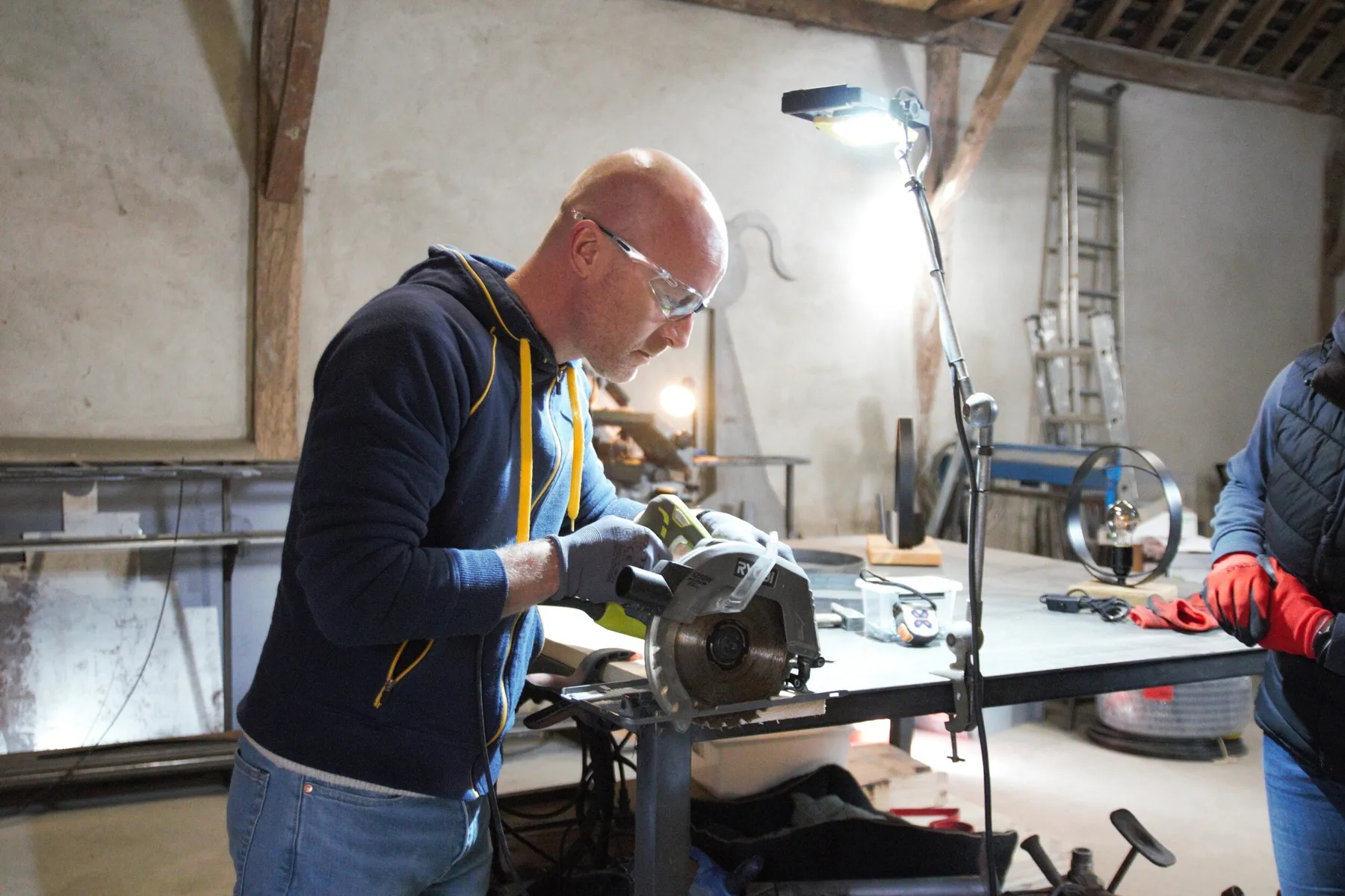 Fabriquez votre porte-bouteille en métal - Image n°4 - Wecandoo