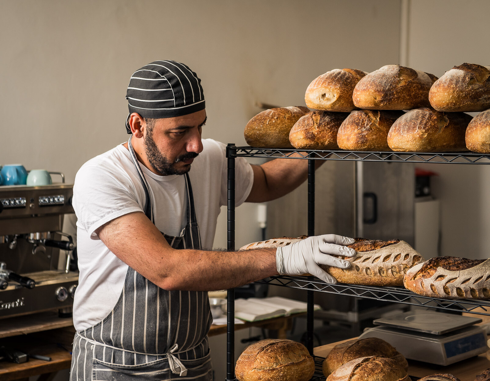 Wecandoo Discover the art of baking challah bread