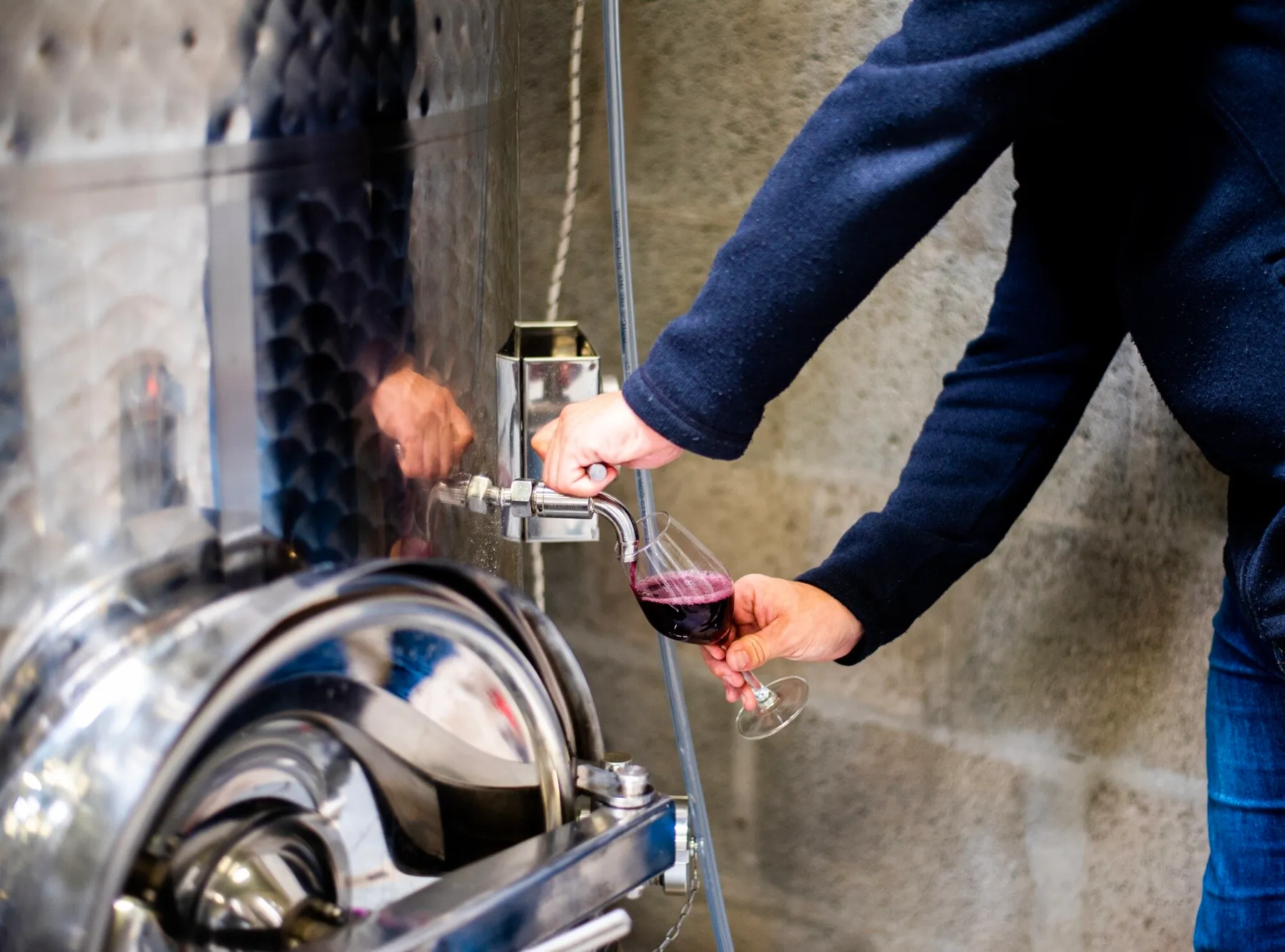 Visitez un chai urbain et initiez-vous aux bases de la dégustation de vin - Image n°5 - Wecandoo