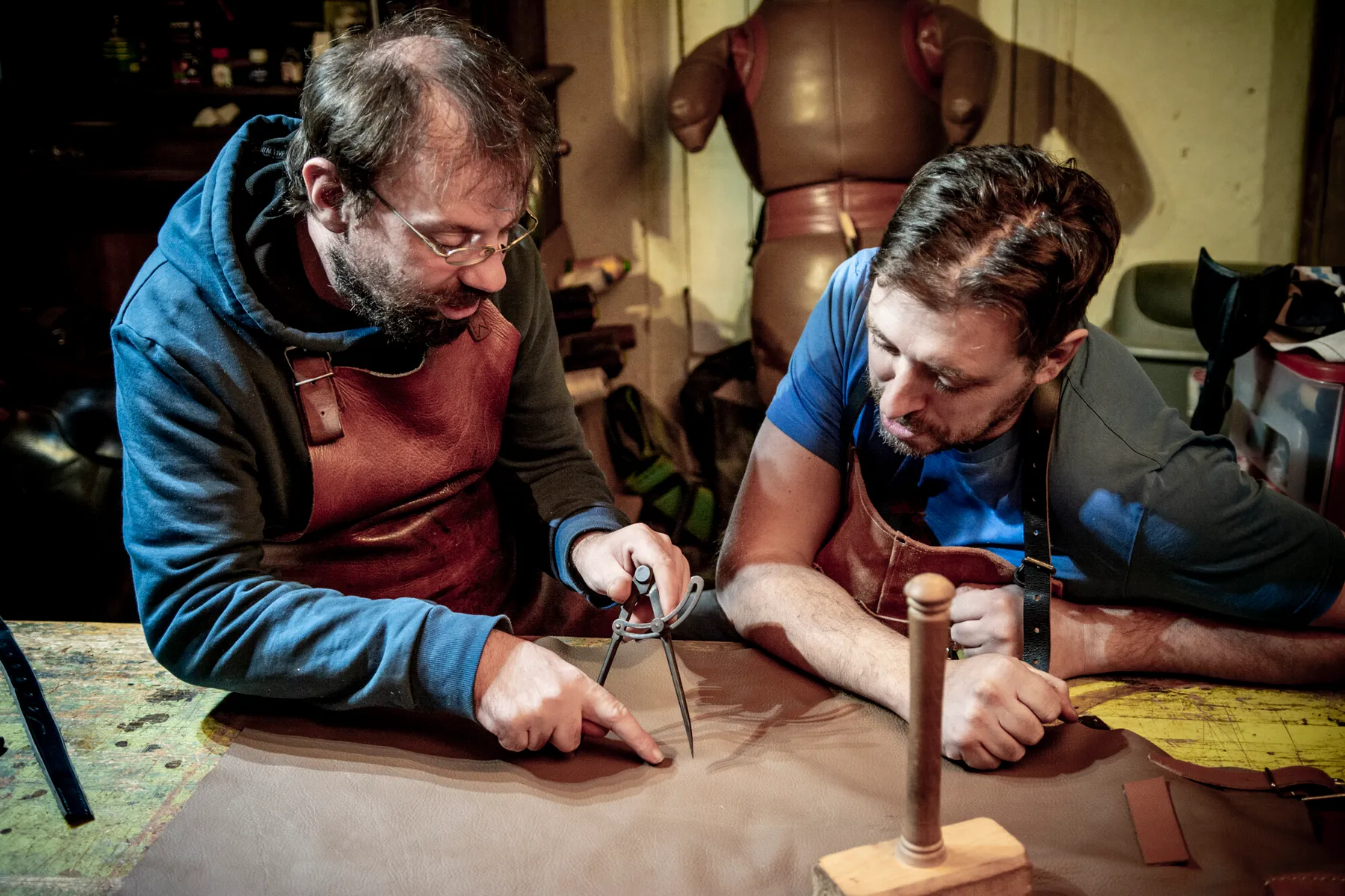 Fabriquez votre tablier en cuir - Image n°1 - Wecandoo