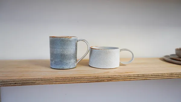 Wecandoo - Learn hand building and make a mug