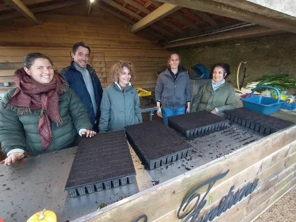 Apprenez à récolter, à produire et à conserver vos graines avec Mathieu et son équipe - Image n°4 - Wecandoo