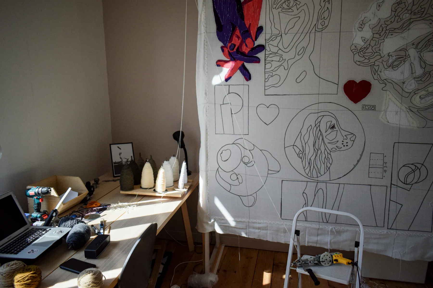 Tuftez votre tapis mural avec Valentin - Afbeelding nr. 3 - Wecandoo