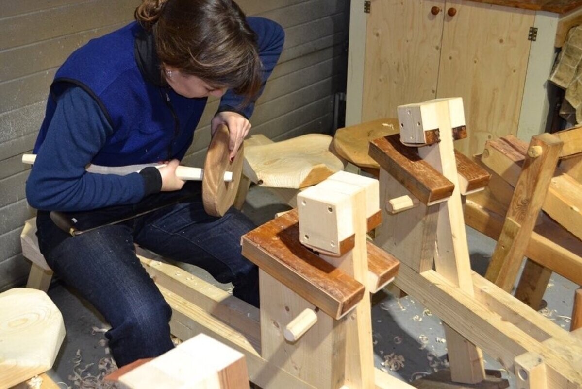 Wecandoo - Make a stool out of a tree trunk - Image n°4