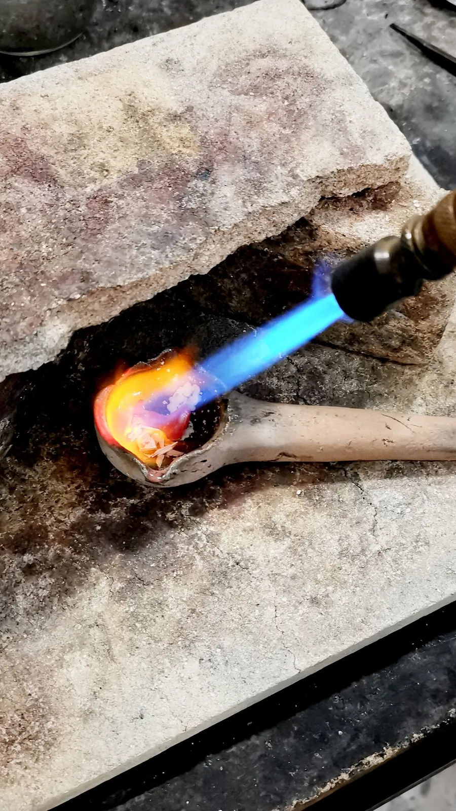 Créez votre bijou personnalisé doré à l'or fin - Afbeelding nr. 1 - Wecandoo