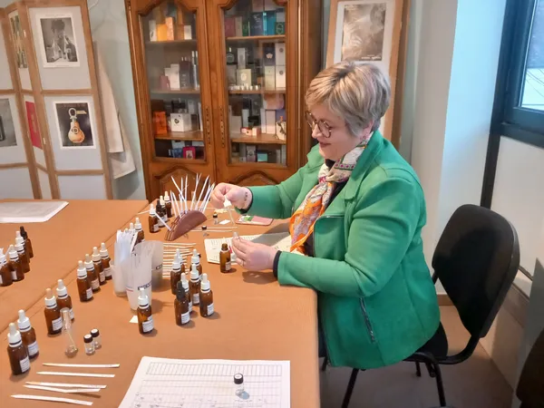 Réalisez vos parfums en duo avec Marie-Gabrielle - Image n°4 - Wecandoo