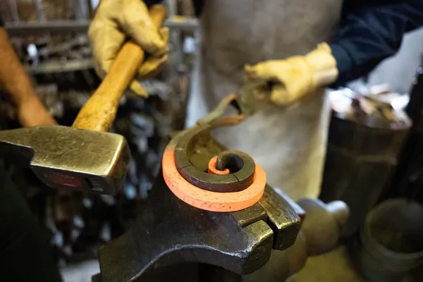 Initiez-vous aux techniques de forge - Image n°2 - Wecandoo