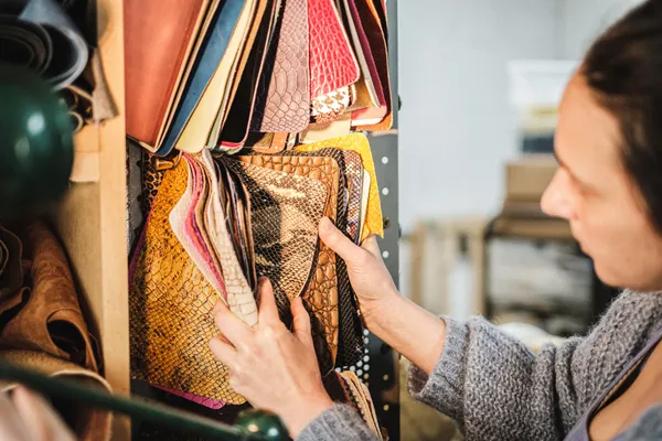 Réalisez vos sandales en cuir sur une journée - Image n°3 - Wecandoo