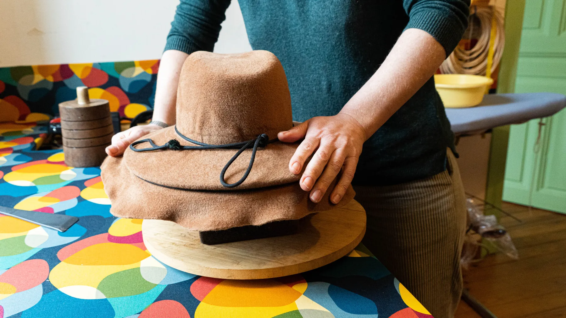 Réalisez votre chapeau en feutre 100% sur mesure - Image n°2 - Wecandoo