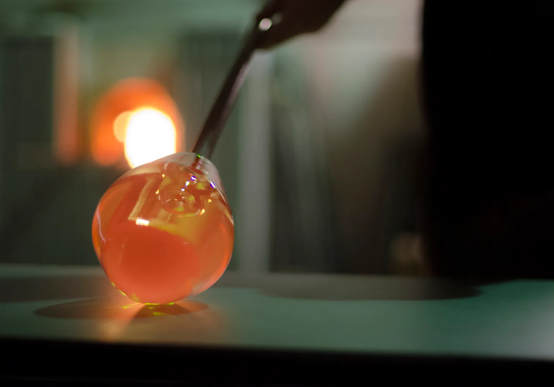 Découvrez le soufflage de verre en duo - Image n°1 - Wecandoo