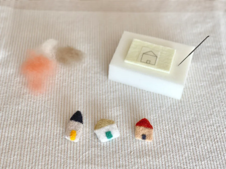 Réalisez votre broche grâce au feutrage à l'aiguille - Image n°1 - Wecandoo