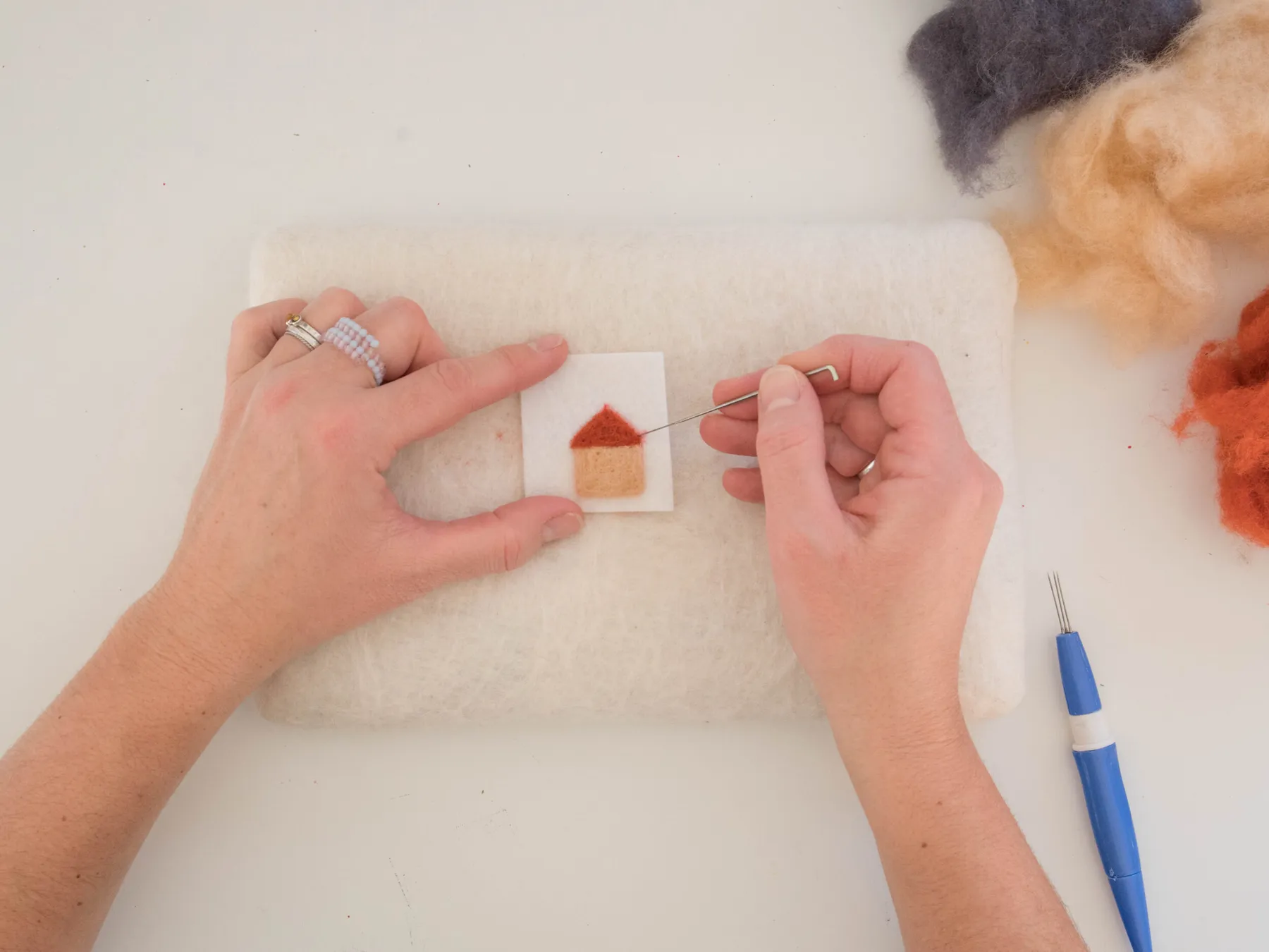 Réalisez votre broche grâce au feutrage à l'aiguille - Image n°3 - Wecandoo