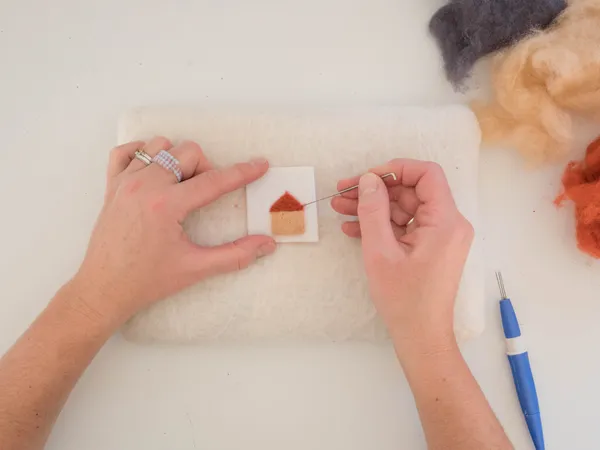 Réalisez votre broche grâce au feutrage à l'aiguille - Image n°3 - Wecandoo