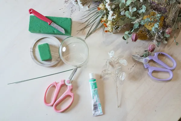 Composez votre couronne de fleurs séchées - Image n°2 - Wecandoo