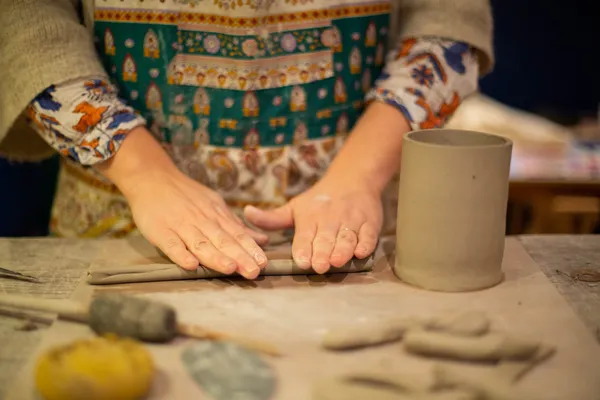 Initiez-vous au modelage et au décor sur céramique - Afbeelding nr. 3 - Wecandoo