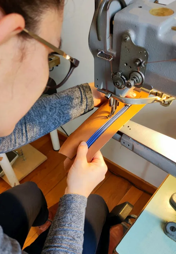 Façonnez votre pochette d'ordinateur en cuir - Image n°4 - Wecandoo