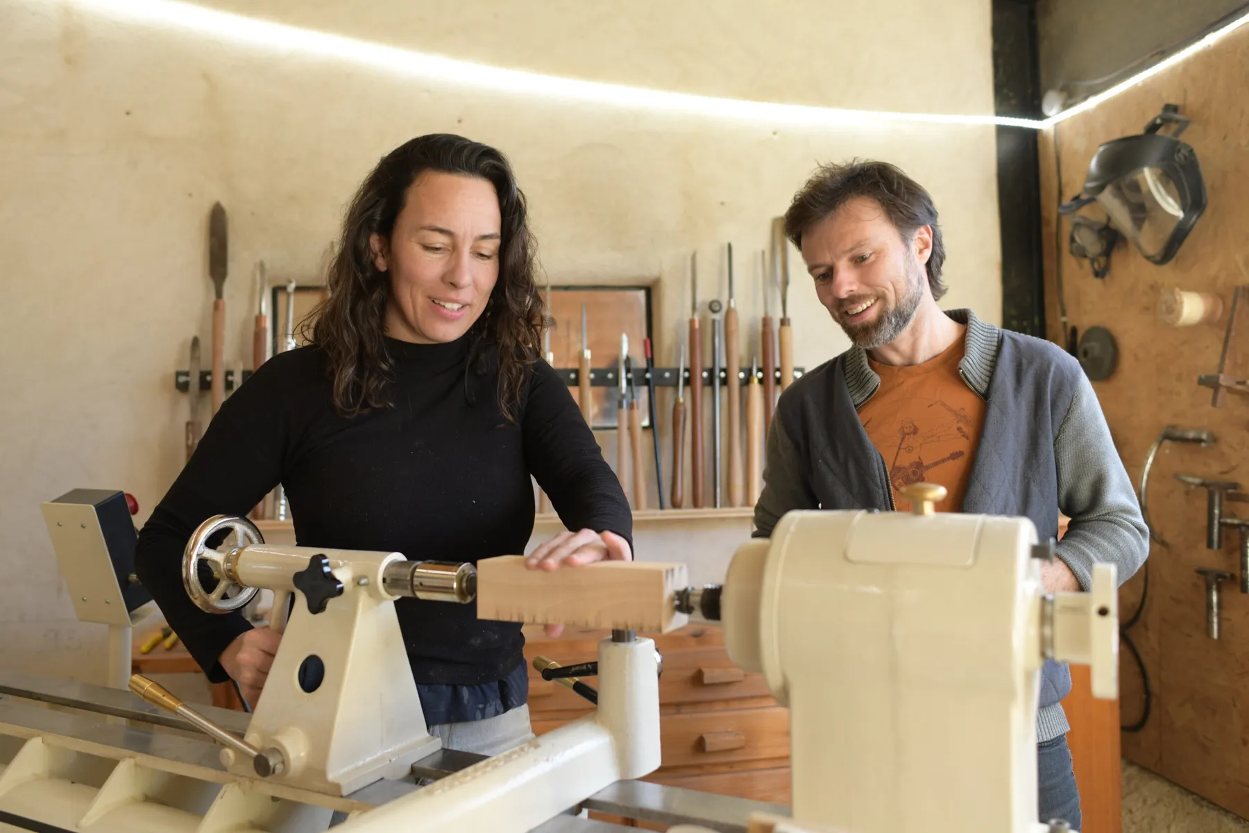 Initiez-vous au tour à bois et réalisez un bol - Image n°1 - Wecandoo