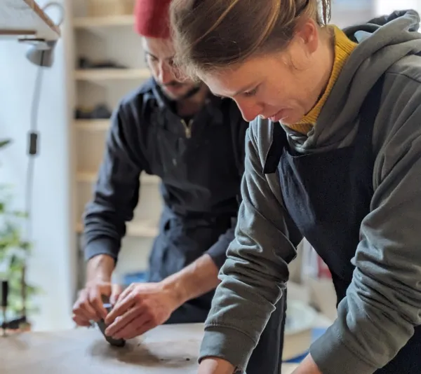 Initiez-vous au modelage avec Margot, Lisa et Kathleen - Image n°2 - Wecandoo