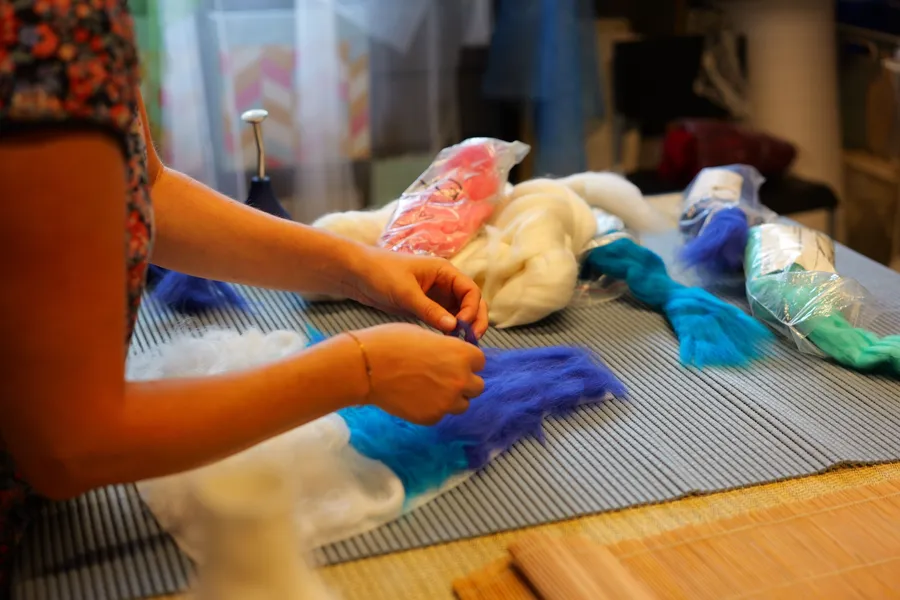 Fabriquez votre abat-jour personnalisé en laine feutrée - Image n°1 - Wecandoo