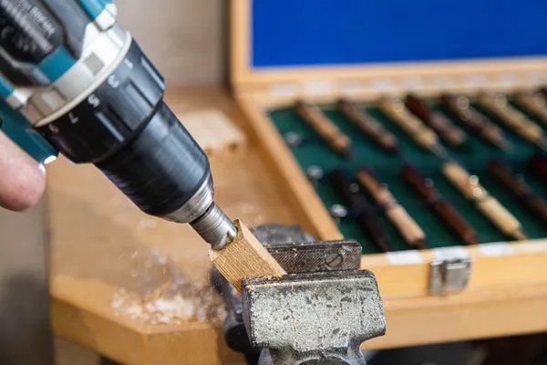 Réalisez votre stylo au tour à bois - Image n°2 - Wecandoo