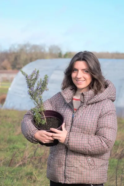 Sara : Productrice de Fleurs Comestibles, À Bouquets et Aromatiques à Gironde (33)