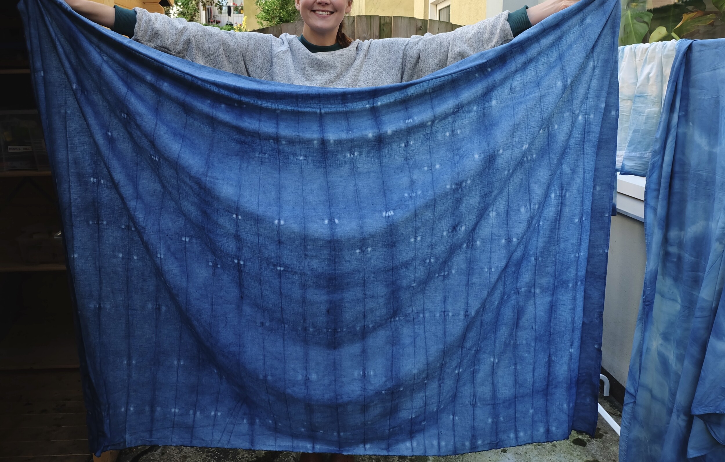 Wecandoo - Create your own naturally indigo tie-dyed fabric or garment - Image n°5