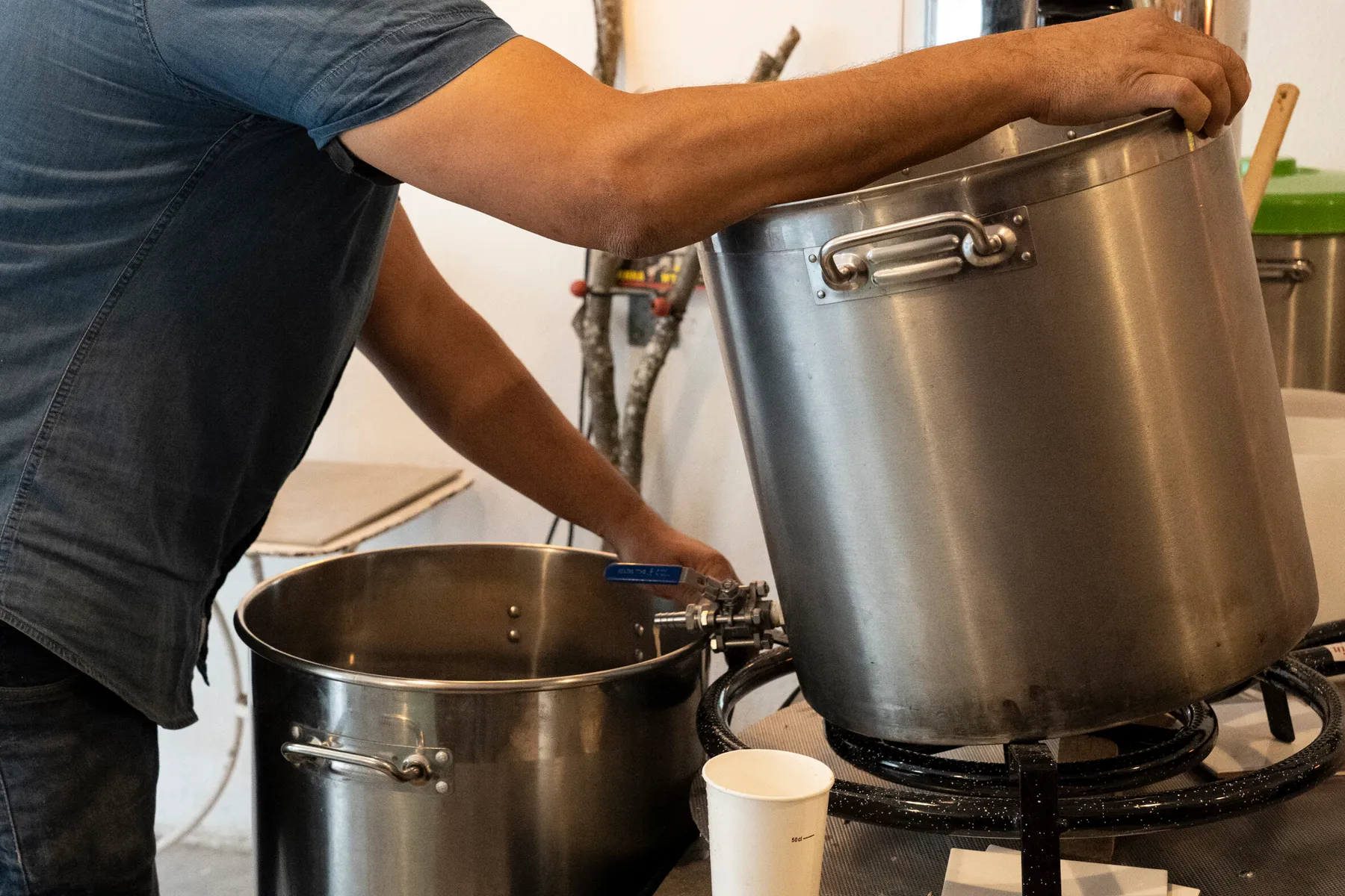 Initiez votre équipe au brassage de bière avec Zoé et Christian - Image n°4 - Wecandoo