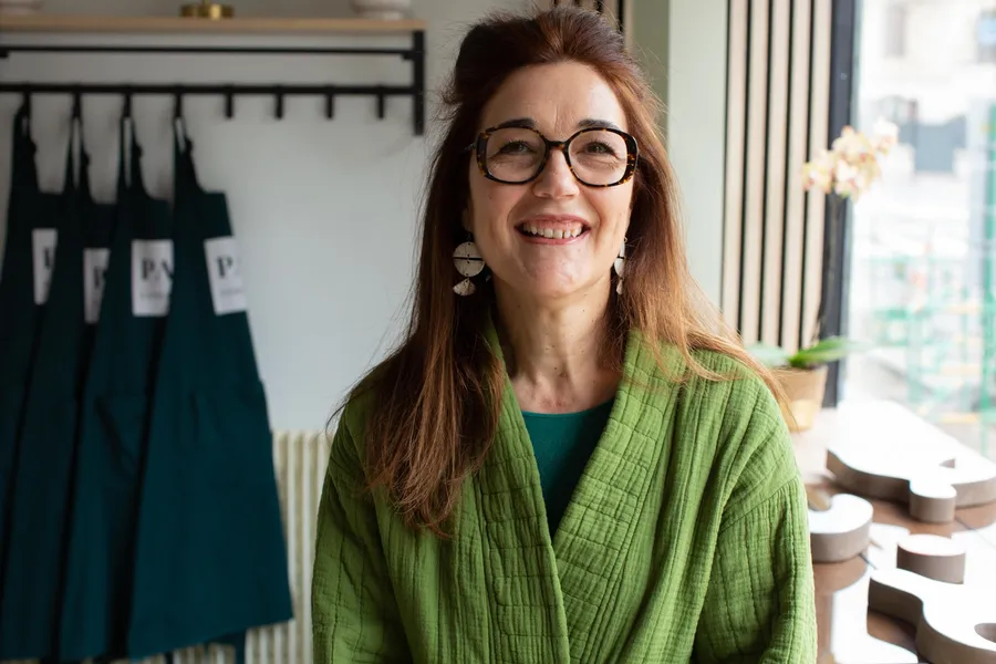 Paula : Céramiste et Tourneuse à Paris