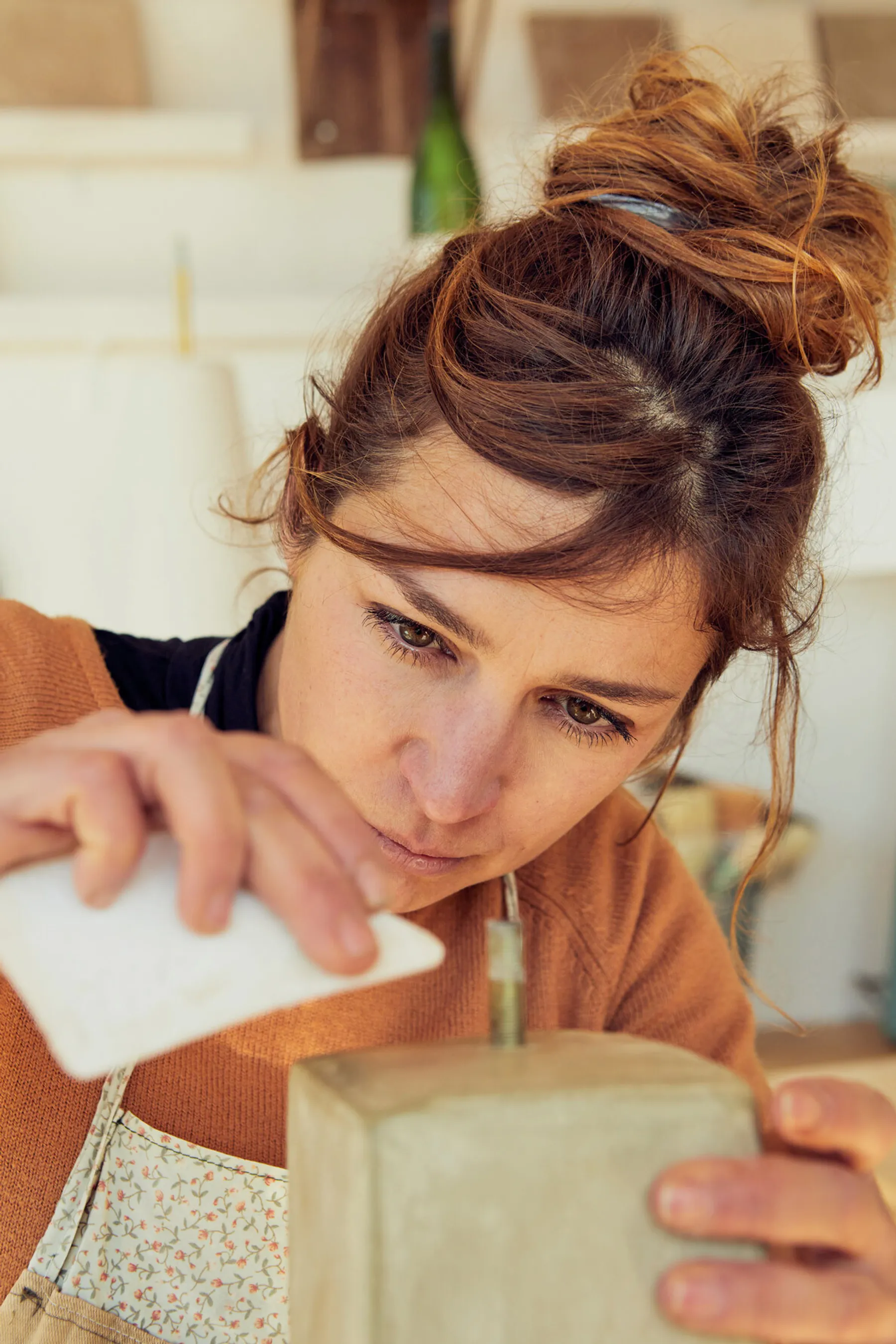 Fabriquez votre lampe en tadelakt sur une journée - Image n°1 - Wecandoo
